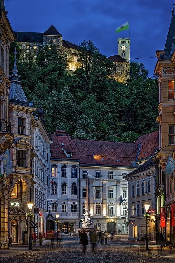Slovenia castle dusk scene (photo 1 of 4)