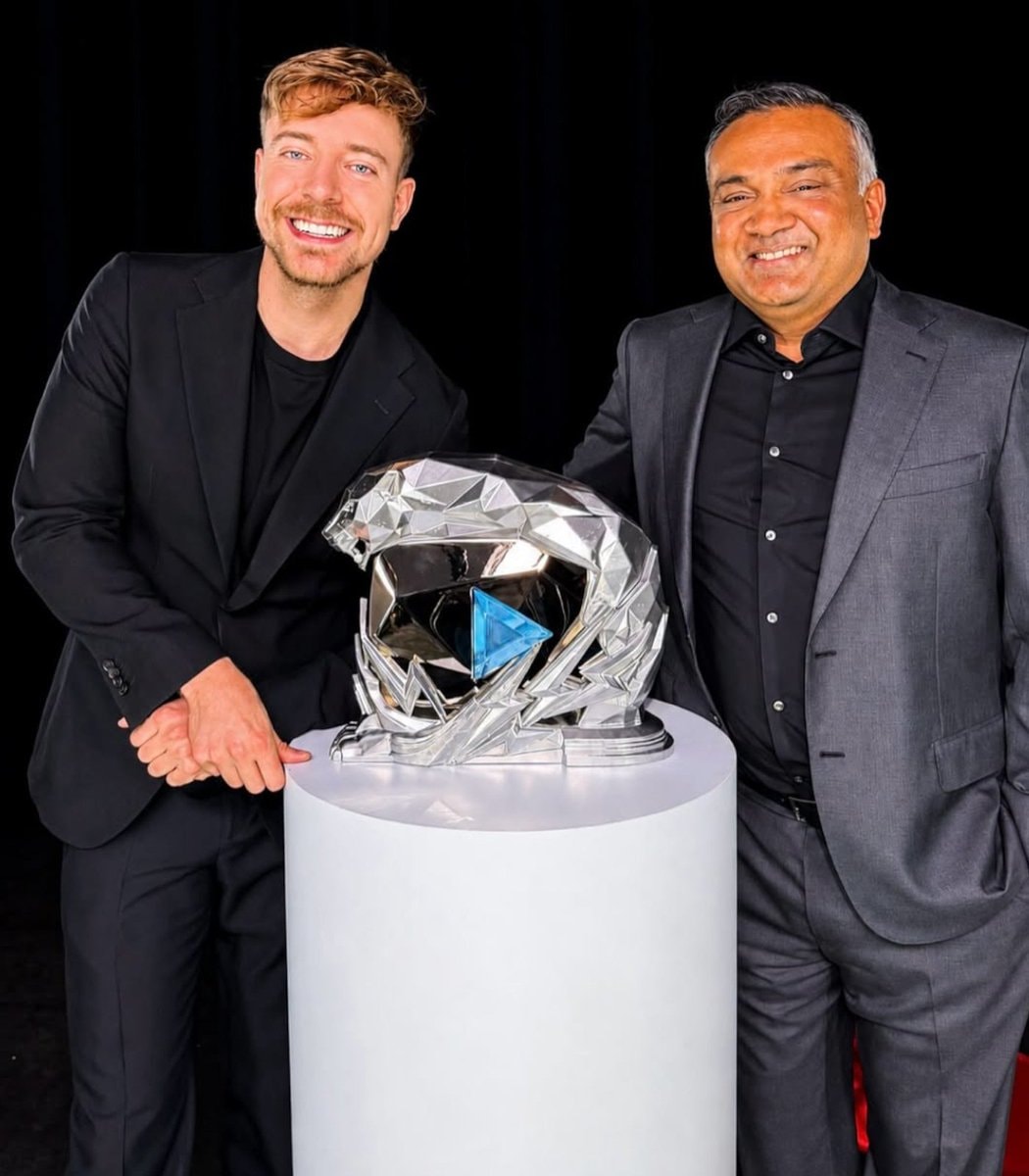 MrBeast 500M subscribers custom Play Button (photo 1 of 2)