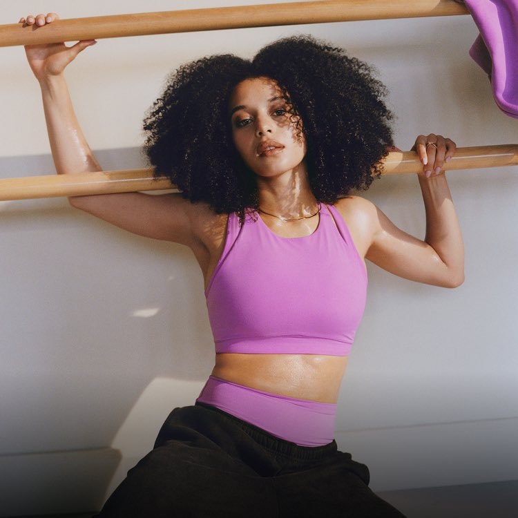 curly hair beauty (photo 3 of 4)