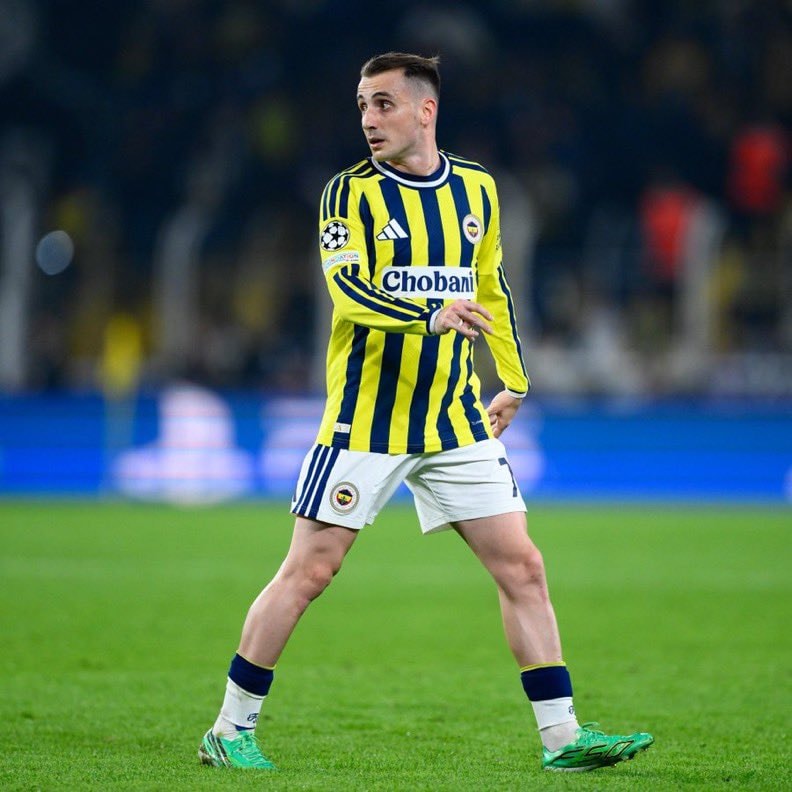 Kerem Aktürkoğlu field exit