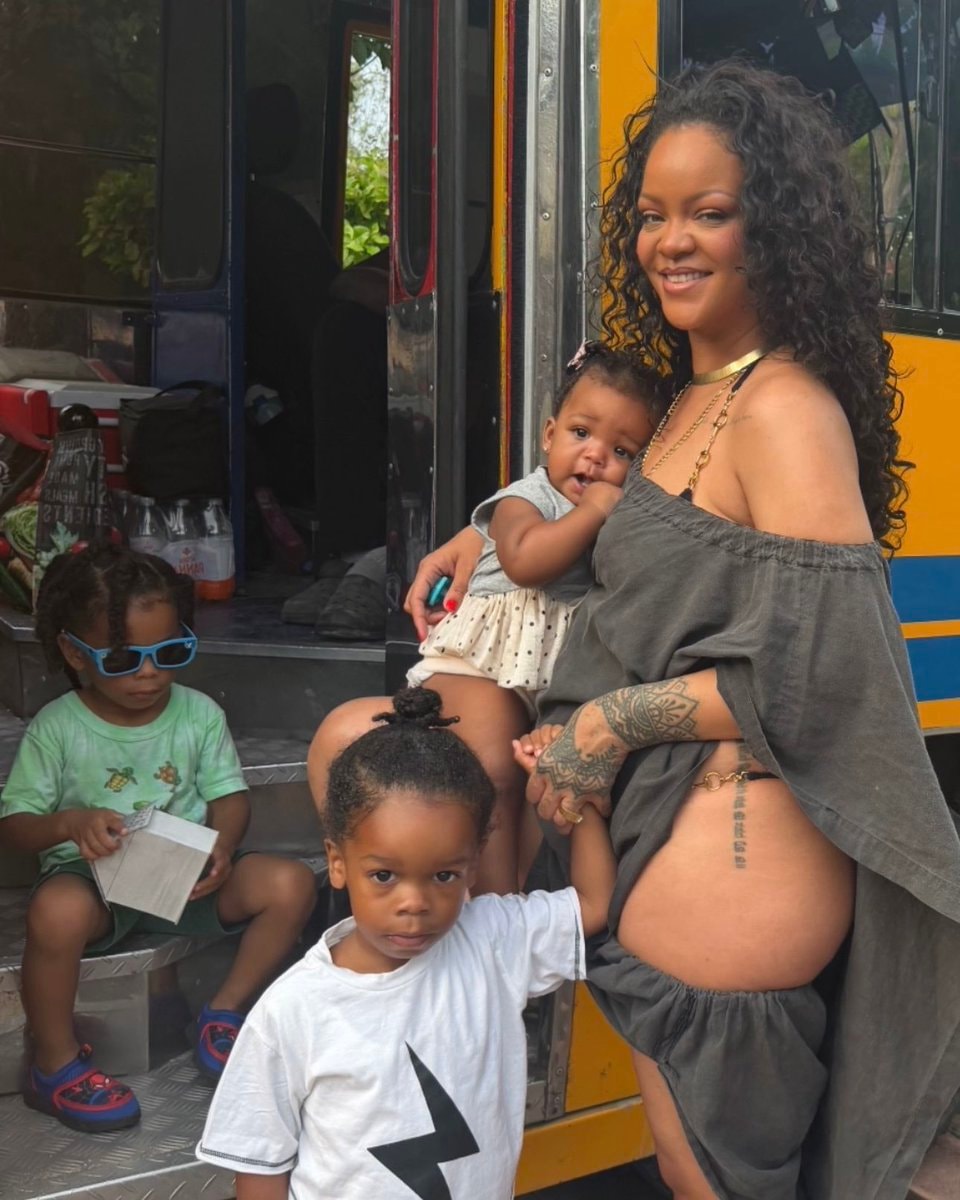 Rihanna with kids visiting childhood home (photo 2 of 2)