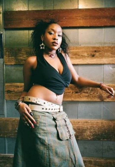 Photos of hip hop and R and B artists (photo 2 of 4)