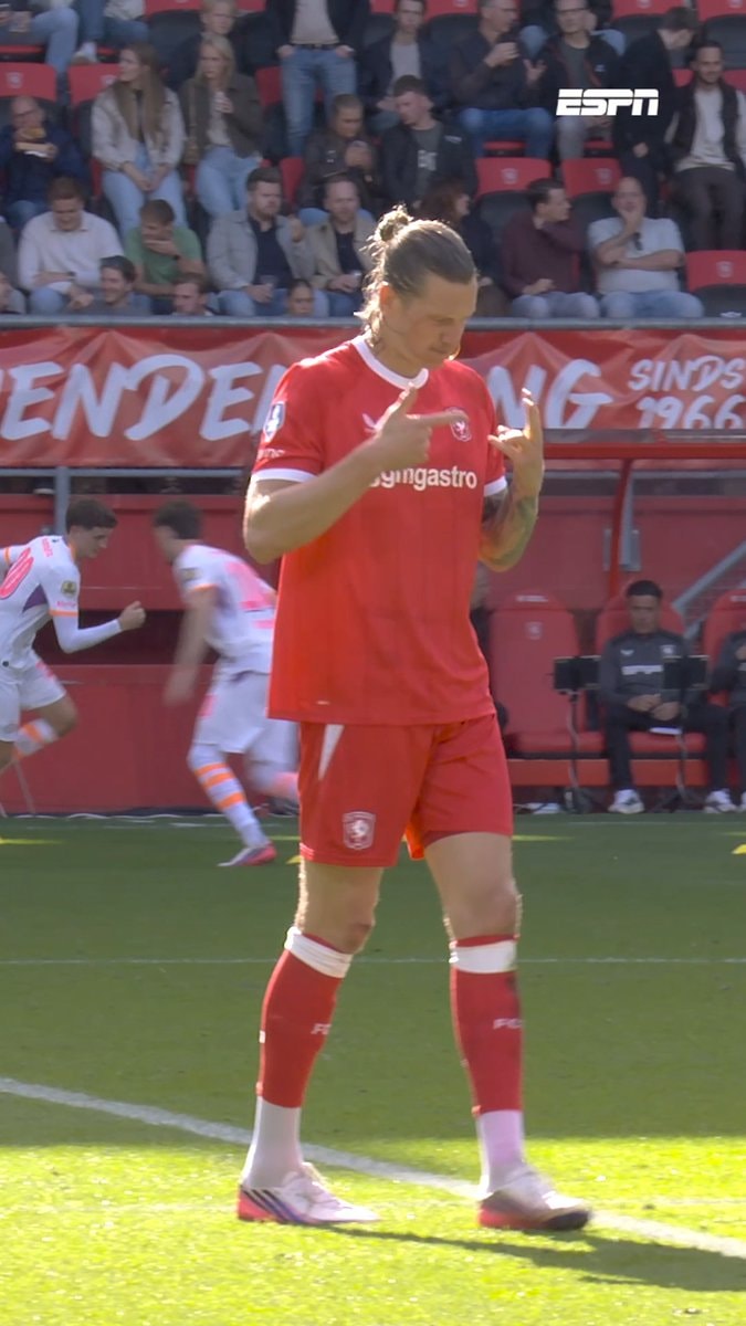 Weghorst mental prep before second half
