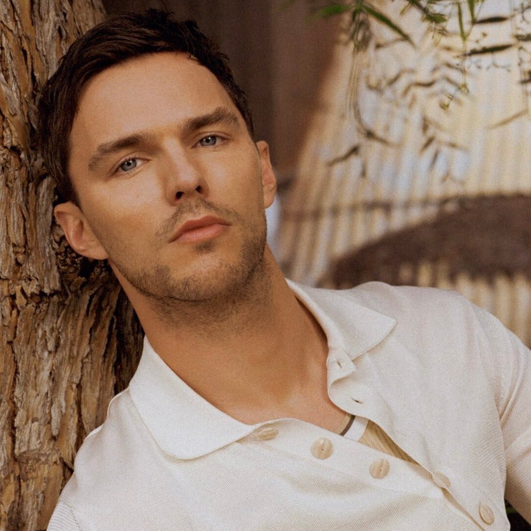 Nicholas Hoult leaves HARRY POTTER Nicholas Hoult leaves HARRY POTTER