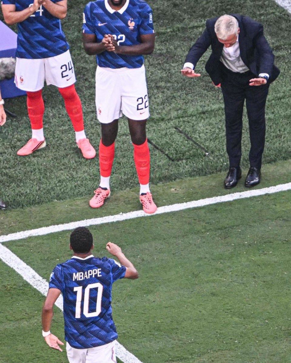 Mbappé France Deschamps pitch moment