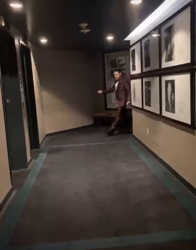 Sami Zayn dancing
