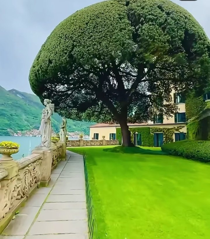 Lake Como Italy (photo 2 of 4)
