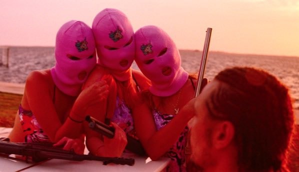 Bella Thorne Spring Breakers sequel (photo 2 of 2)
