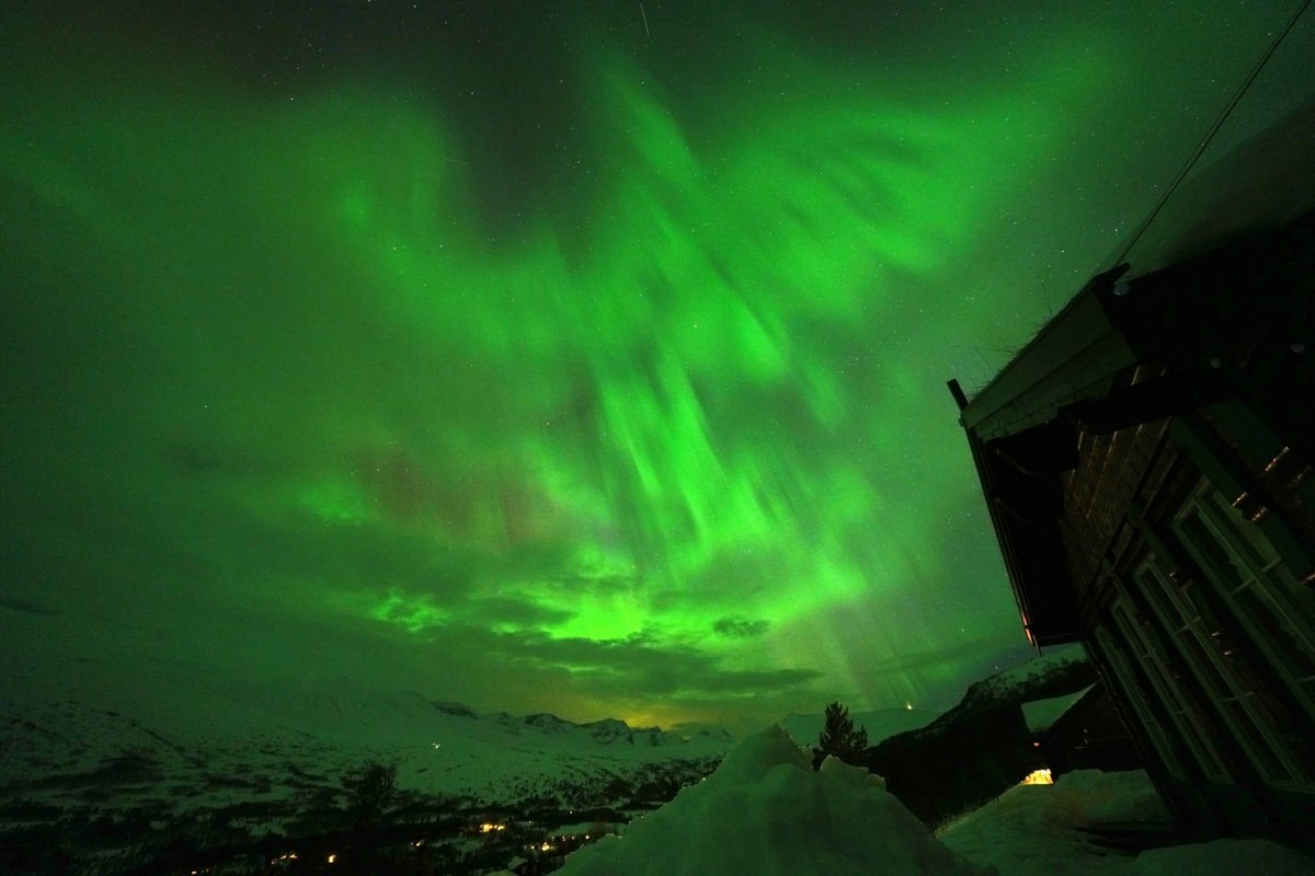 Aurora Norway green display (photo 1 of 2)