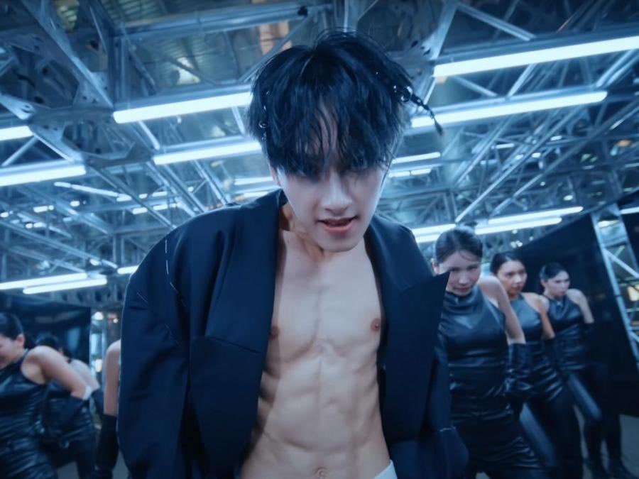 Jun SEVENTEEN Psycho 3 years (photo 2 of 4)