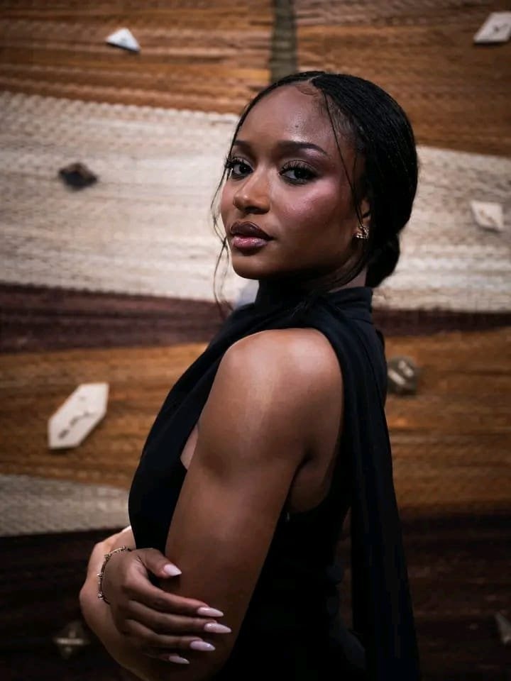 Ayra Starr portrait series (photo 2 of 2)