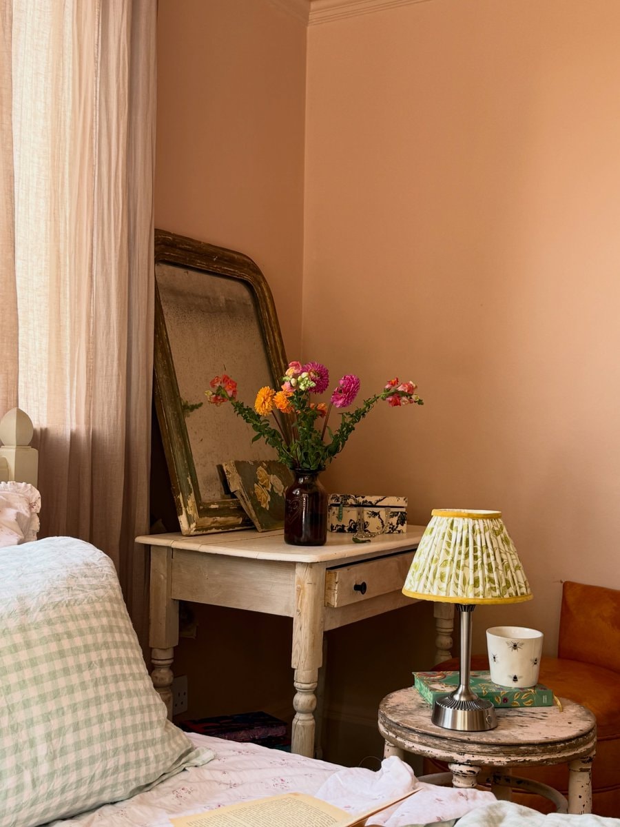 cozy living room scene (photo 4 of 4)