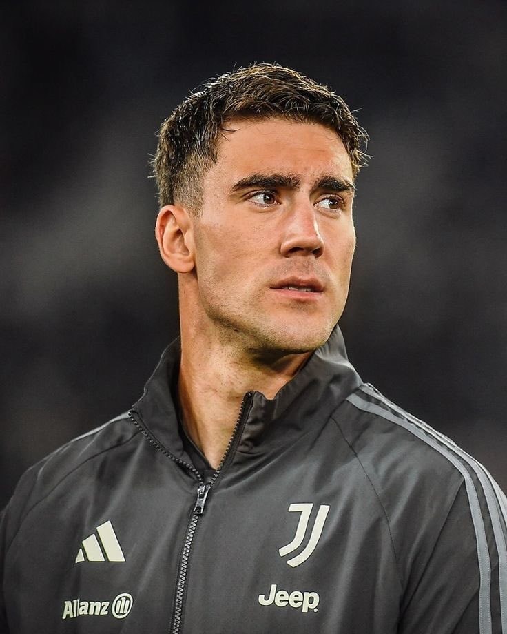 Dusan Vlahovic transfer latest