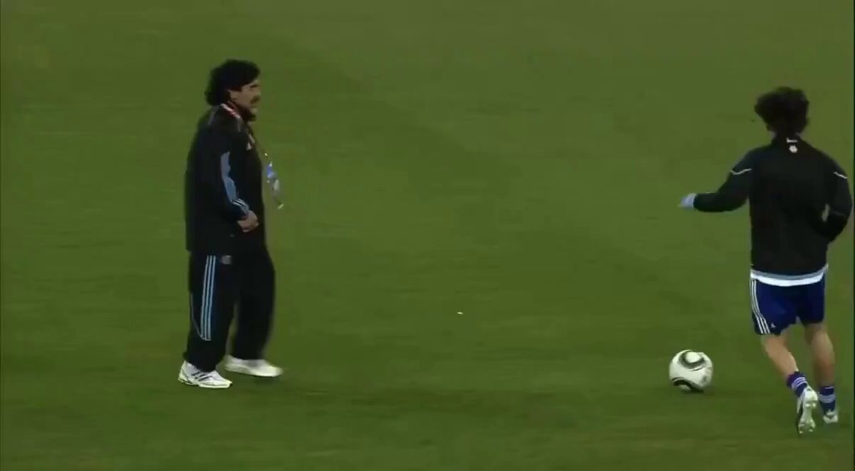 Maradona Messi training session