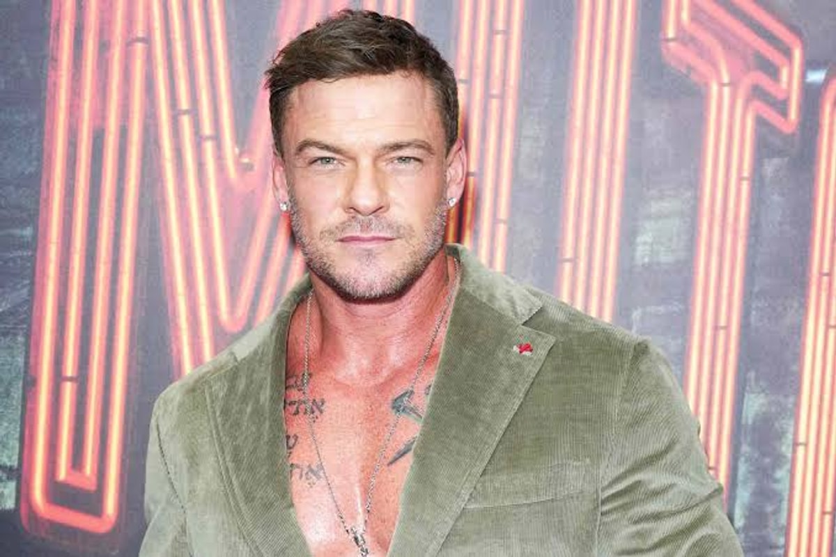 White House responds to 'Reacher' star Alan Ritchson's scathing rant over Epstein  files