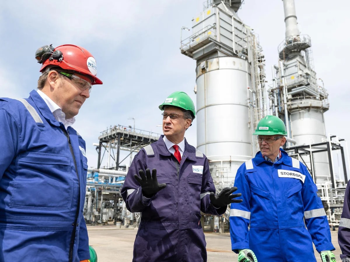 Ed Miliband indicates development and climate will be at heart of UK  foreign policy | World Bank | The Guardian