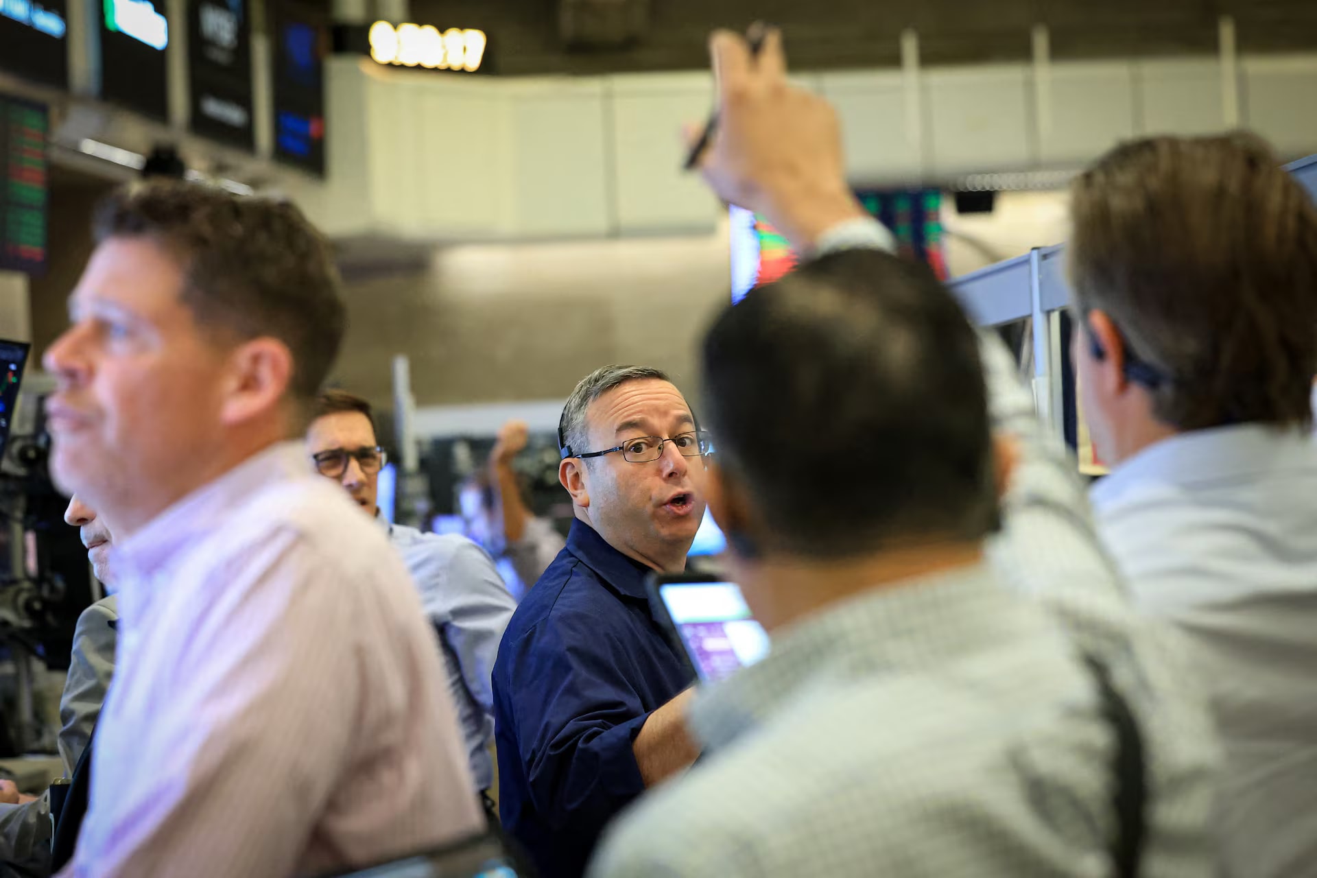 Wall Street indexes dip with technology earnings, rising oil in focus | Reuters