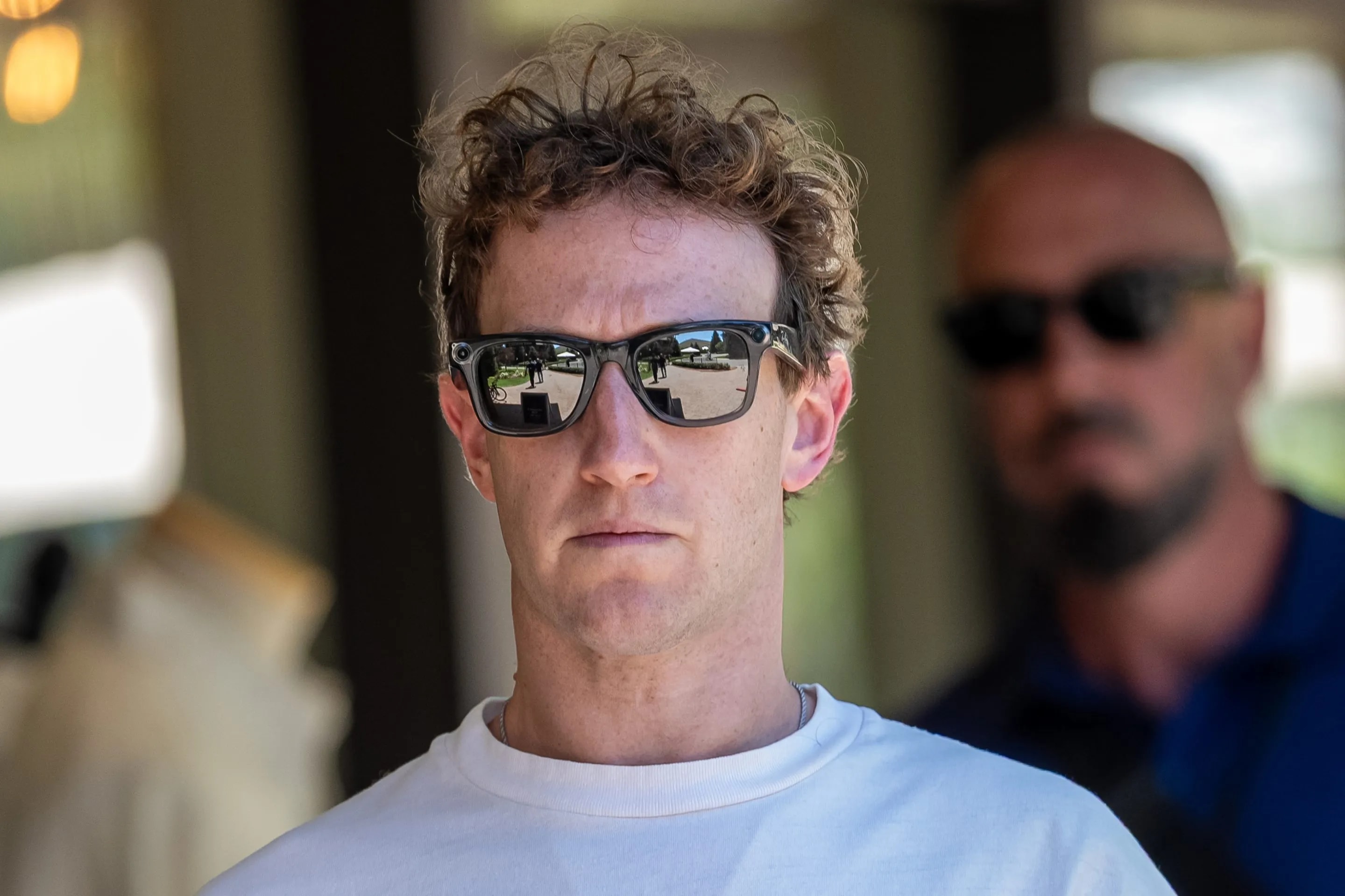 Meta stock drops 10% as free cash flow gets crushed—and Zuckerberg hints at launching cloud business with few details