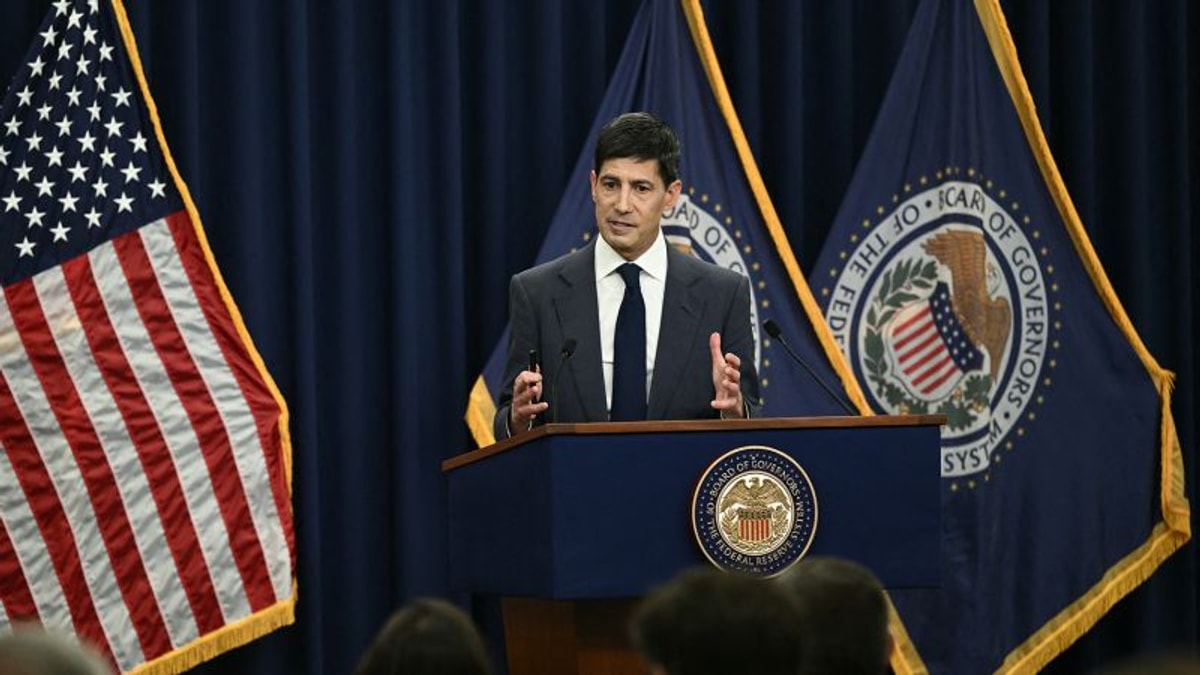 Fed holds interest rates steady after cliffhanger meeting, but three officials dissent