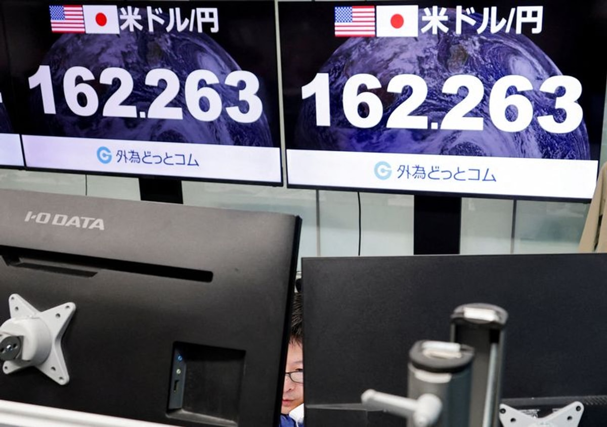 Stocks surge, yen awaits BOJ presser after intervention boost