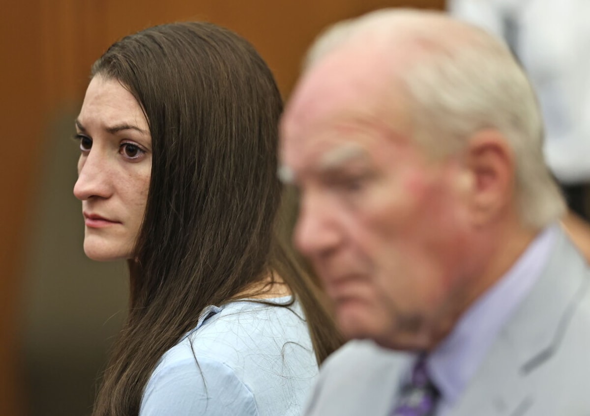 What happens if a mistrial is declared for Lindsay Clancy?