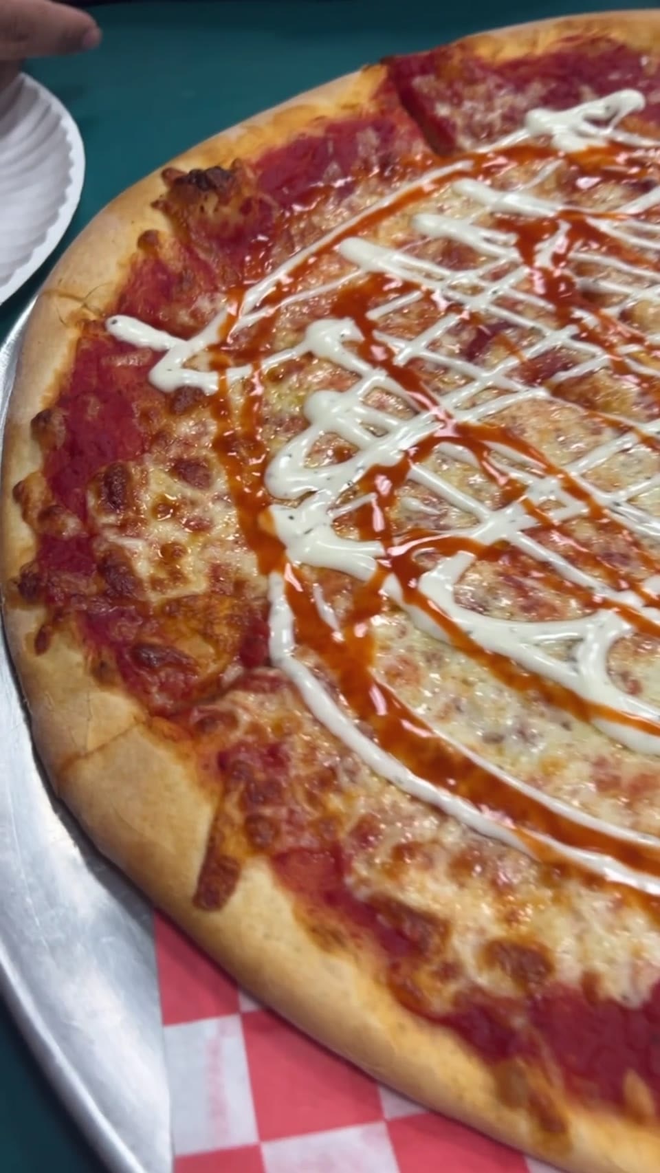 We out here eating pizza 🍕